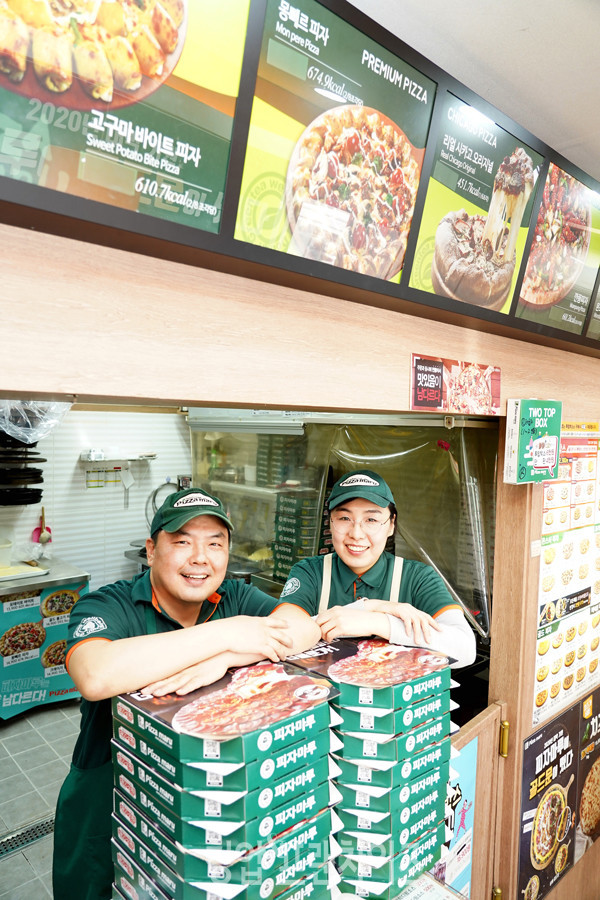 피자마루 서울대입구역점 김흥태·심학래 점주 ⓒ 사진 이현석 팀장