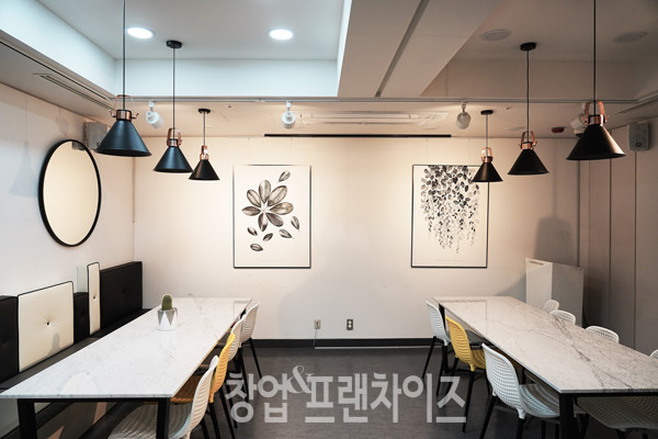 컴컴베이커리카페 ⓒ 사진 이현석 팀장