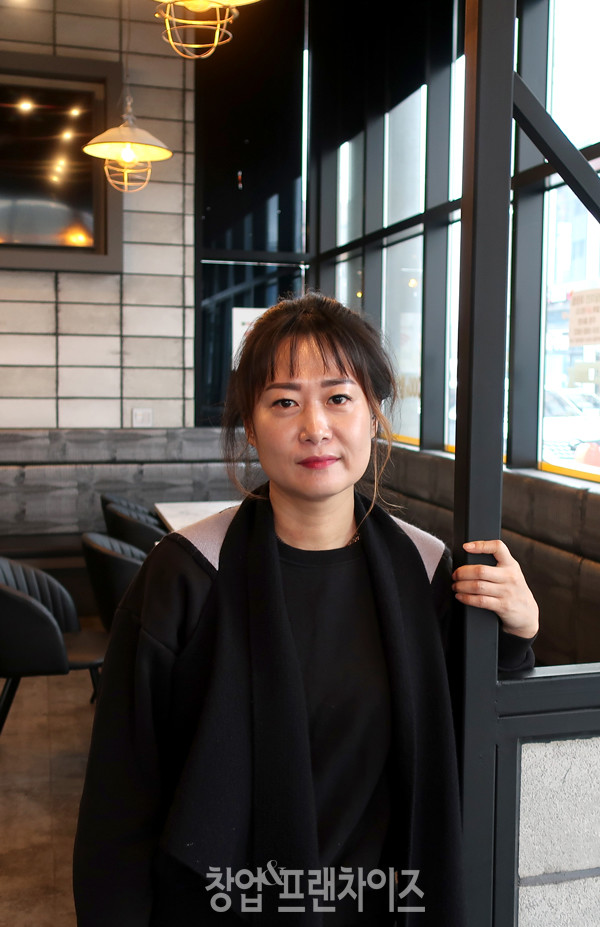 자담치킨 이천마장점 황지현 점주 ⓒ 사진 업체 제공