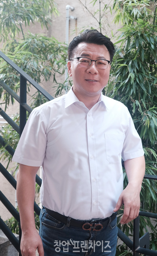 위넌스터디카페 나경모 대표. ⓒ 사진 황윤선 기자, 업체 제공