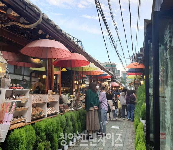 익선동 거리 ⓒ 사진 정혜숙