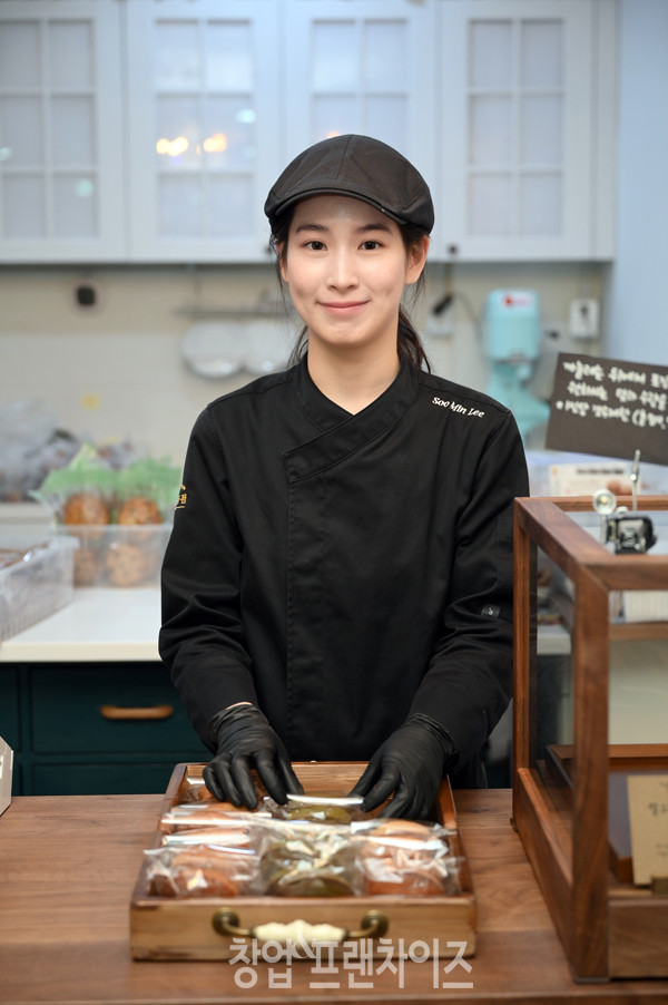 온실과자점 이수민 대표  ⓒ 사진 이원기 기자