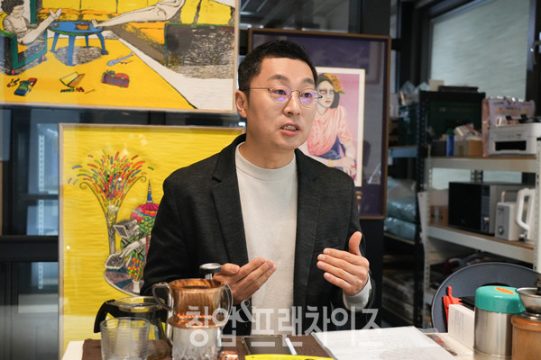 카페 스타트업 북 저자 구대회 ⓒ 사진 이현석 팀장