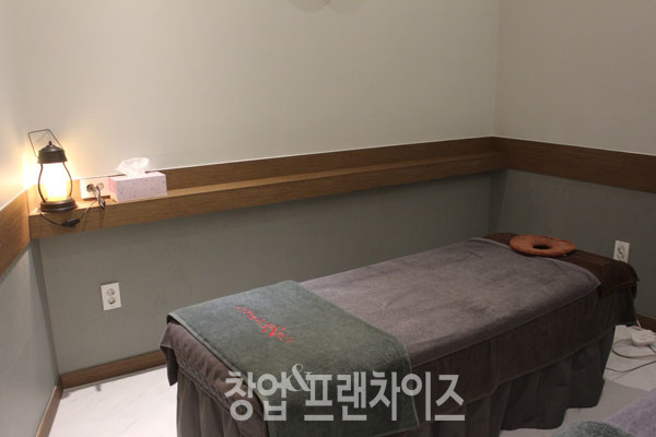 더하노이풋앤바디 합정교보문고점 ⓒ 사진 지유리 기자