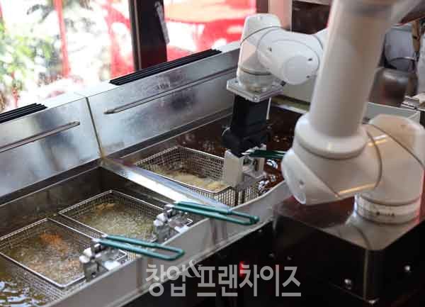 롸버트치킨 안산한대앞역점 ⓒ 사진 업체제공