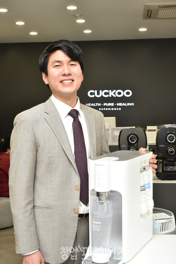 (주)쿠쿠홈시스 김정현 영업총괄매니저 ⓒ 사진 황윤선 기자
