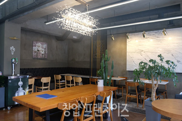 샐러드로우&트라타 ⓒ 사진 황윤선 기자, 업체 제공