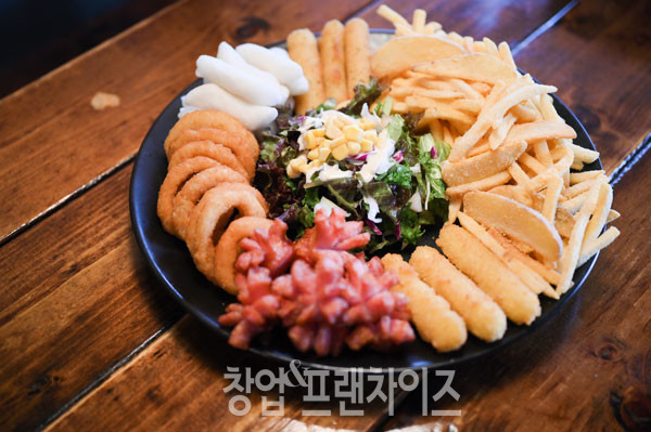 아웃닭 ⓒ 사진 이원기 기자