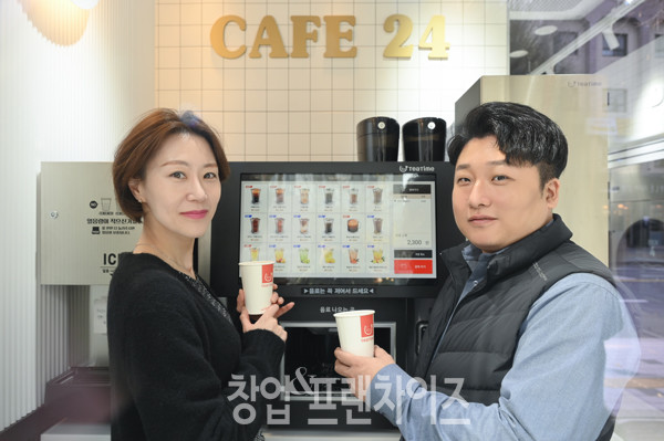 탑워시케어 강변점 김민주 점주, 김재영 과장 ⓒ 사진 이원기 기자