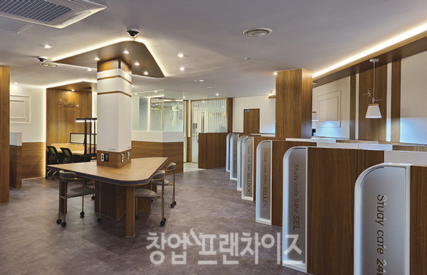 셀독24 스터디카페 ⓒ 사진 업체 제공