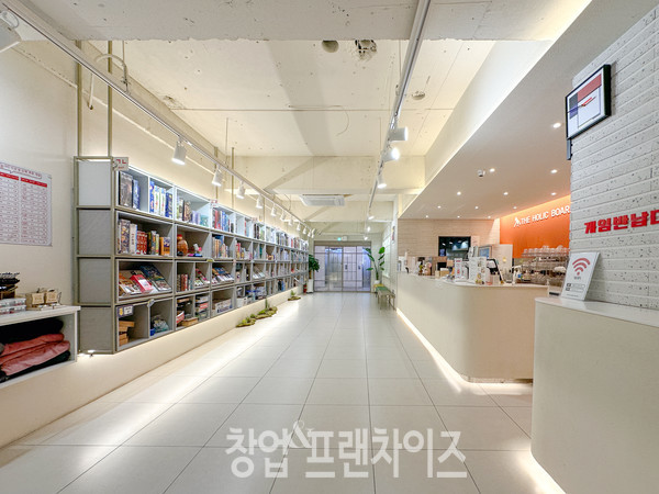 더홀릭보드게임카페 ⓒ 사진 업체제공
